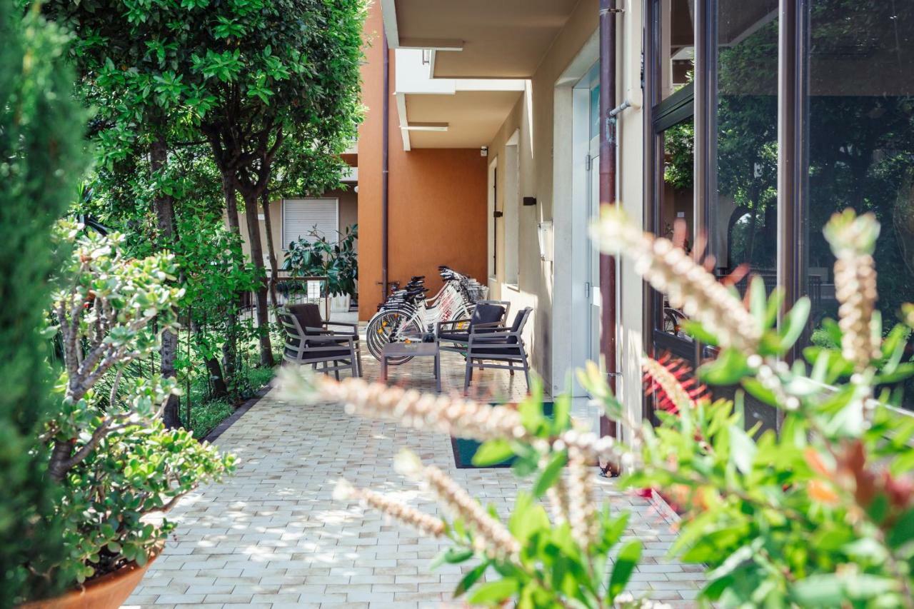 Residence Greco & Linda San Bartolomeo Al Mare Extérieur photo